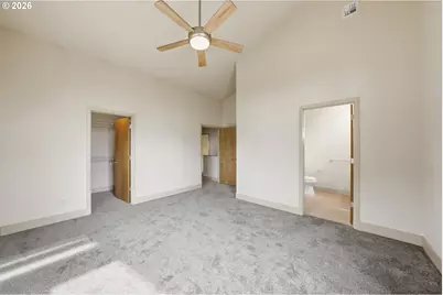 40 SW McKinley Ave, Bend, OR 97702 - Photo 17