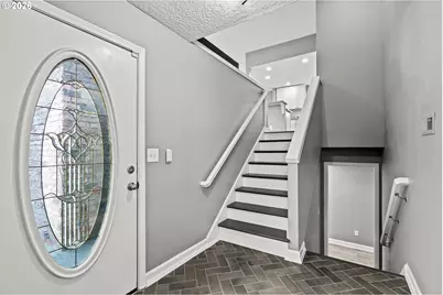 1205 NE 188th Pl, Portland, OR 97230 - Photo 5