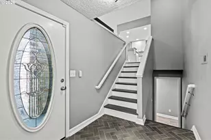1205 NE 188th Pl, Portland, OR 97230 - Photo 5