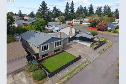 1205 NE 188th Pl, Portland, OR 97230 - Photo 1