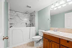 1205 NE 188th Pl, Portland, OR 97230 - Photo 19
