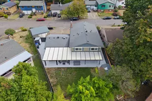 1205 NE 188th Pl, Portland, OR 97230 - Photo 31