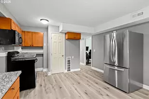 1205 NE 188th Pl, Portland, OR 97230 - Photo 21