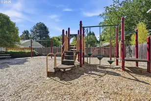 20190 SW Imperial St, Beaverton, OR 97003 - Photo 35