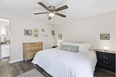 20190 SW Imperial St, Beaverton, OR 97003 - Photo 19