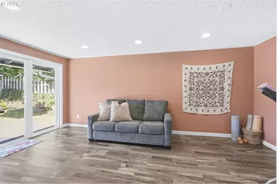 20190 SW Imperial St, Beaverton, OR 97003 - Photo 17