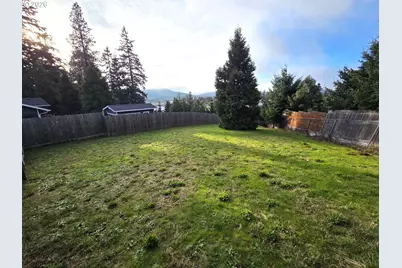 263 Addison Ave, Sutherlin, OR 97479 - Photo 25