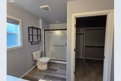 263 Addison Ave, Sutherlin, OR 97479 - Photo 17