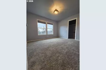 263 Addison Ave, Sutherlin, OR 97479 - Photo 13