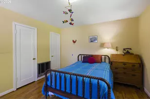 9009 SW 36th Ave, Portland, OR 97219 - Photo 17