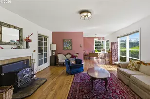 9009 SW 36th Ave, Portland, OR 97219 - Photo 7