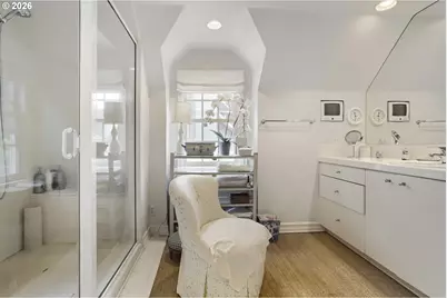 6394 SW Burlingame Ave, Portland, OR 97239 - Photo 17