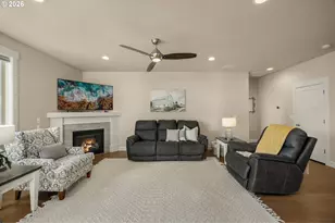 1054 Vista Oaks Dr, Forest Grove, OR 97116 - Photo 9