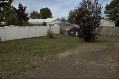 421 W Grant St, Burns, OR 97720 - Photo 29