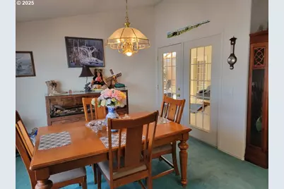 421 W Grant St, Burns, OR 97720 - Photo 11