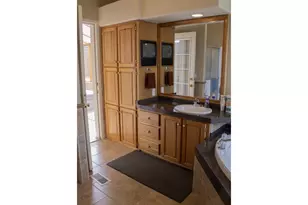 421 W Grant St, Burns, OR 97720 - Photo 19