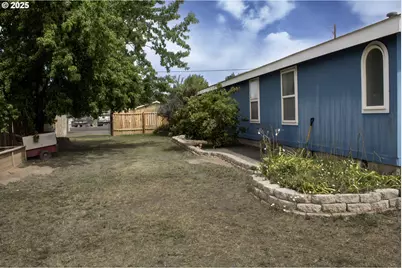 421 W Grant St, Burns, OR 97720 - Photo 39