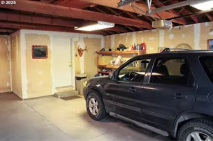 421 W Grant St, Burns, OR 97720 - Photo 41