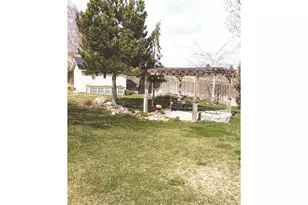 875 Lakeview Ct, Heppner, OR 97836 - Photo 5