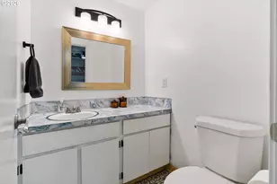 14105 SW Spinnaker Dr, Beaverton, OR 97005 - Photo 23