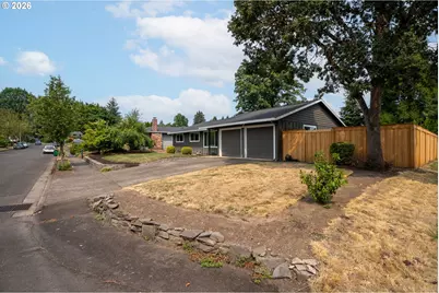 14105 SW Spinnaker Dr, Beaverton, OR 97005 - Photo 3