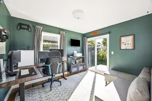 9101 N Allegheny Ave, Portland, OR 97203 - Photo 17