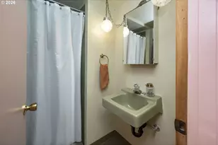 9101 N Allegheny Ave, Portland, OR 97203 - Photo 31