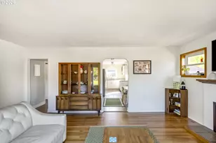9101 N Allegheny Ave, Portland, OR 97203 - Photo 9