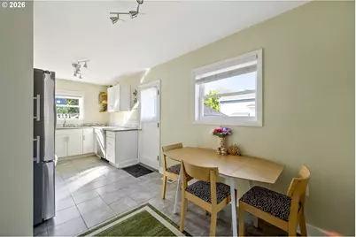 9101 N Allegheny Ave, Portland, OR 97203 - Photo 13