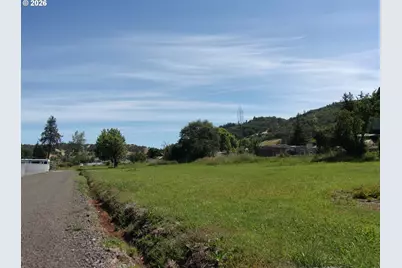 0 Walnut St, Myrtle Creek, OR 97457 - Photo 7