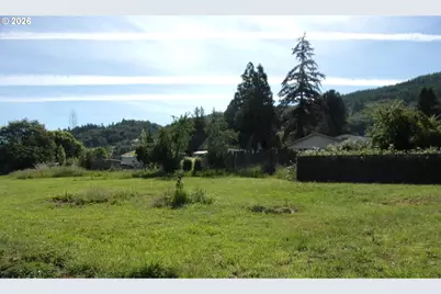 0 Walnut St, Myrtle Creek, OR 97457 - Photo 3