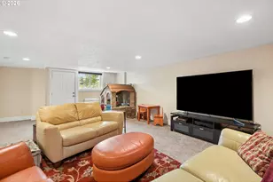 3915 SE Risley Ave, Milwaukie, OR 97267 - Photo 25