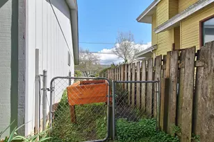 10713 SE 55th Ave, Milwaukie, OR 97222 - Photo 33