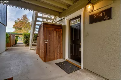 2141 W 15th Ct, Eugene, OR 97402 - Photo 9