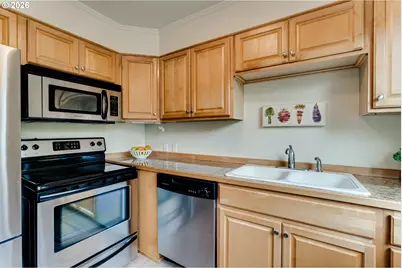 2141 W 15th Ct, Eugene, OR 97402 - Photo 21