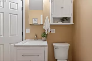 17928 Royal Ct, Lake Oswego, OR 97035 - Photo 19