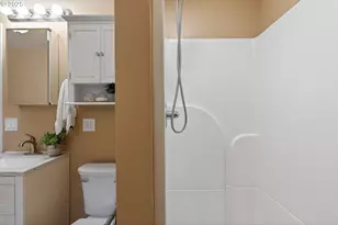 17928 Royal Ct, Lake Oswego, OR 97035 - Photo 21