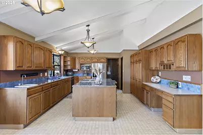 4667 St Paul Hwy NE, Saint Paul, OR 97137 - Photo 13