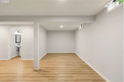 1100 SE 114th Pl, Portland, OR 97216 - Photo 25