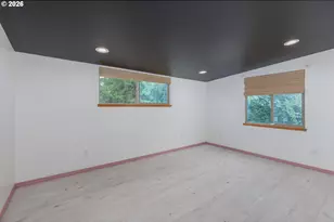 317 NE Benton St, Newport, OR 97365 - Photo 5