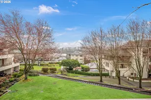 5250 S Landing Dr, Portland, OR 97239 - Photo 21
