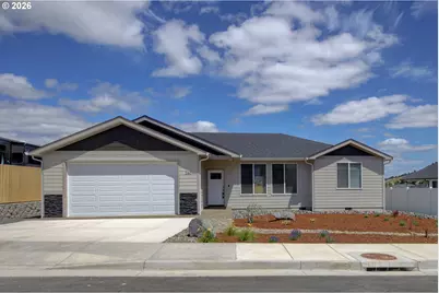 260 SE Logan St, Winston, OR 97496 - Photo 1