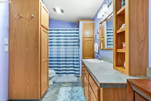 2247 Oregon Ct, Woodburn, OR 97071 - Photo 7