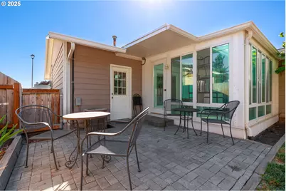 2247 Oregon Ct, Woodburn, OR 97071 - Photo 23