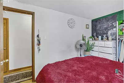 8739 SE Knapp St, Portland, OR 97266 - Photo 15