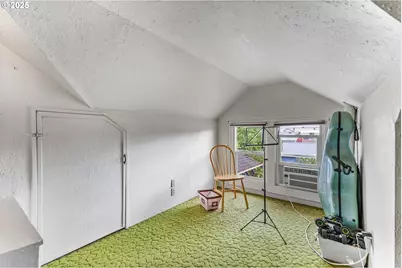 633 SE Ash St, Dallas, OR 97338 - Photo 29