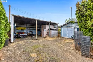 633 SE Ash St, Dallas, OR 97338 - Photo 33