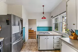 633 SE Ash St, Dallas, OR 97338 - Photo 17