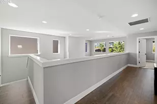 15754 SW Vanderwood Ave, Portland, OR 97224 - Photo 29