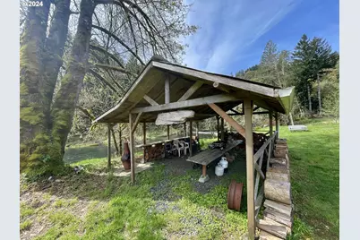 28593 Lower Smith River Rd, Reedsport, OR 97467 - Photo 23